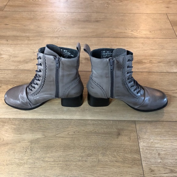 Miz Mooz Olympia Gray Leather Victorian Style Lace-Up Ankle Boots 36/US 5.5 READ - Picture 2 of 12